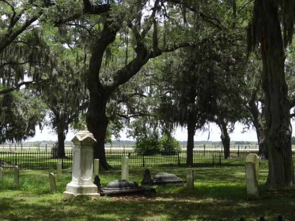 10 Davis cemetery at George Ranch Historical Park