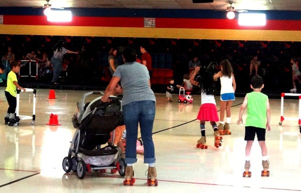 Dairy Ashford Roller Rink StrollerF