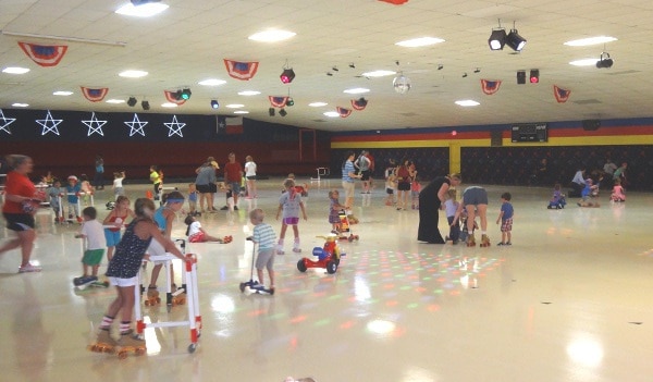 Dairy Ashford Roller Rink Toddler SkateF