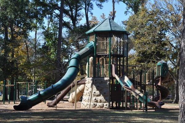 Don and Sylvia Collins Park Giant Treehouse Playground