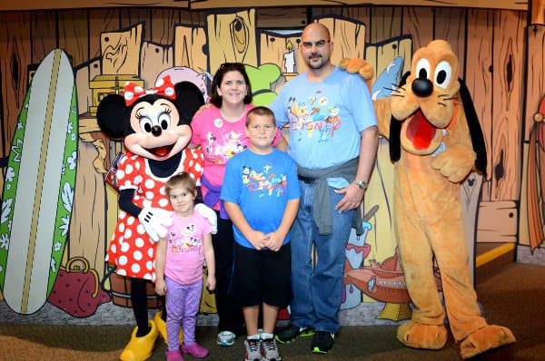 Amanda Hydock Family at Epcot