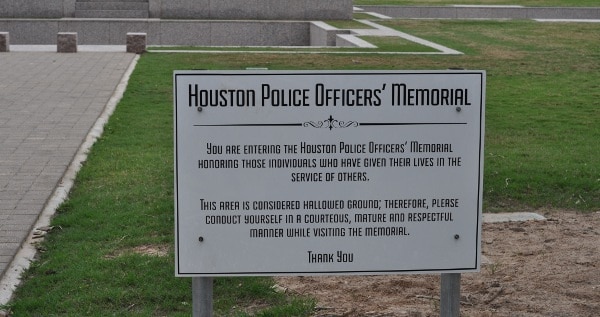 Houston Police Officer Memorial Sign