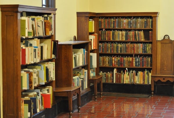 Julia Ideson Libary Shelves and Chairs