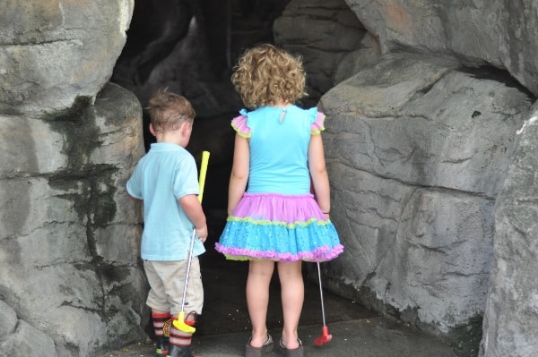 Boomers Houston Mini Golf Tunnel