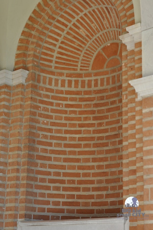 Rice University Herzstein Hall Whispering Niche