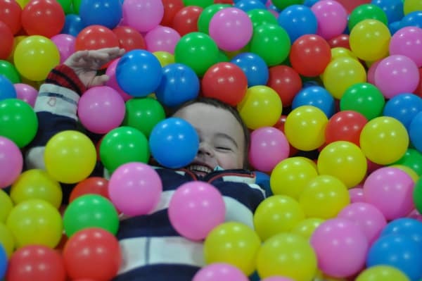 Hwami Play Park Ball Pit