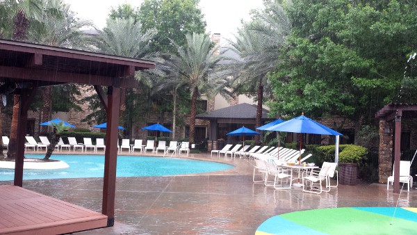 The Woodlands Resort in the Rain BigKidSmallCity.com
