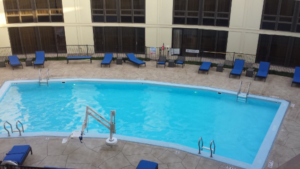 Marriott IAH Pool