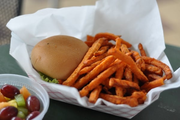 lake-house-cafe-burger-sweet-potato-fries