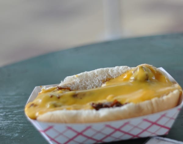 lake-house-cafe-chili-cheese-dog