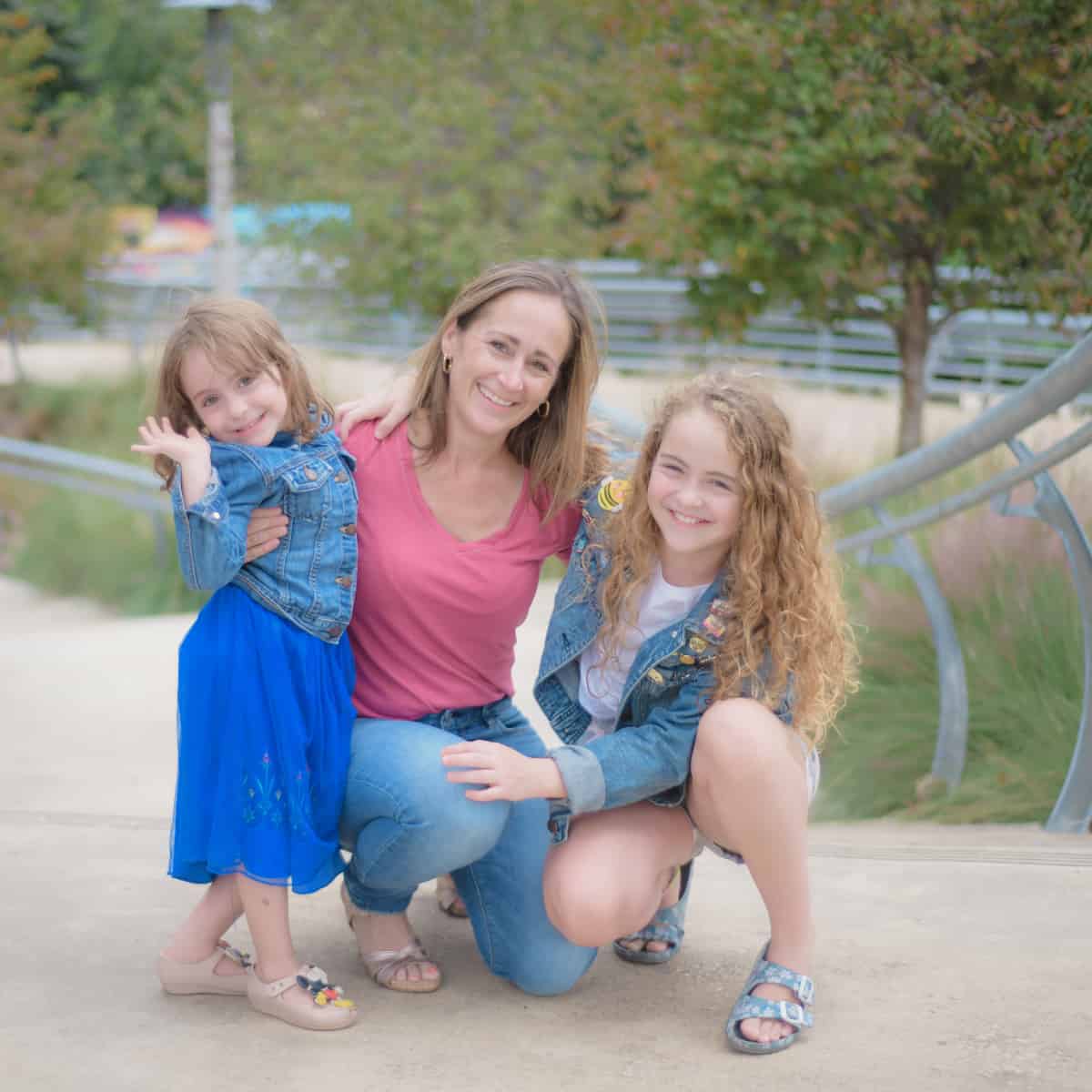 Girl Family Photo from Buffalo Bayou Park