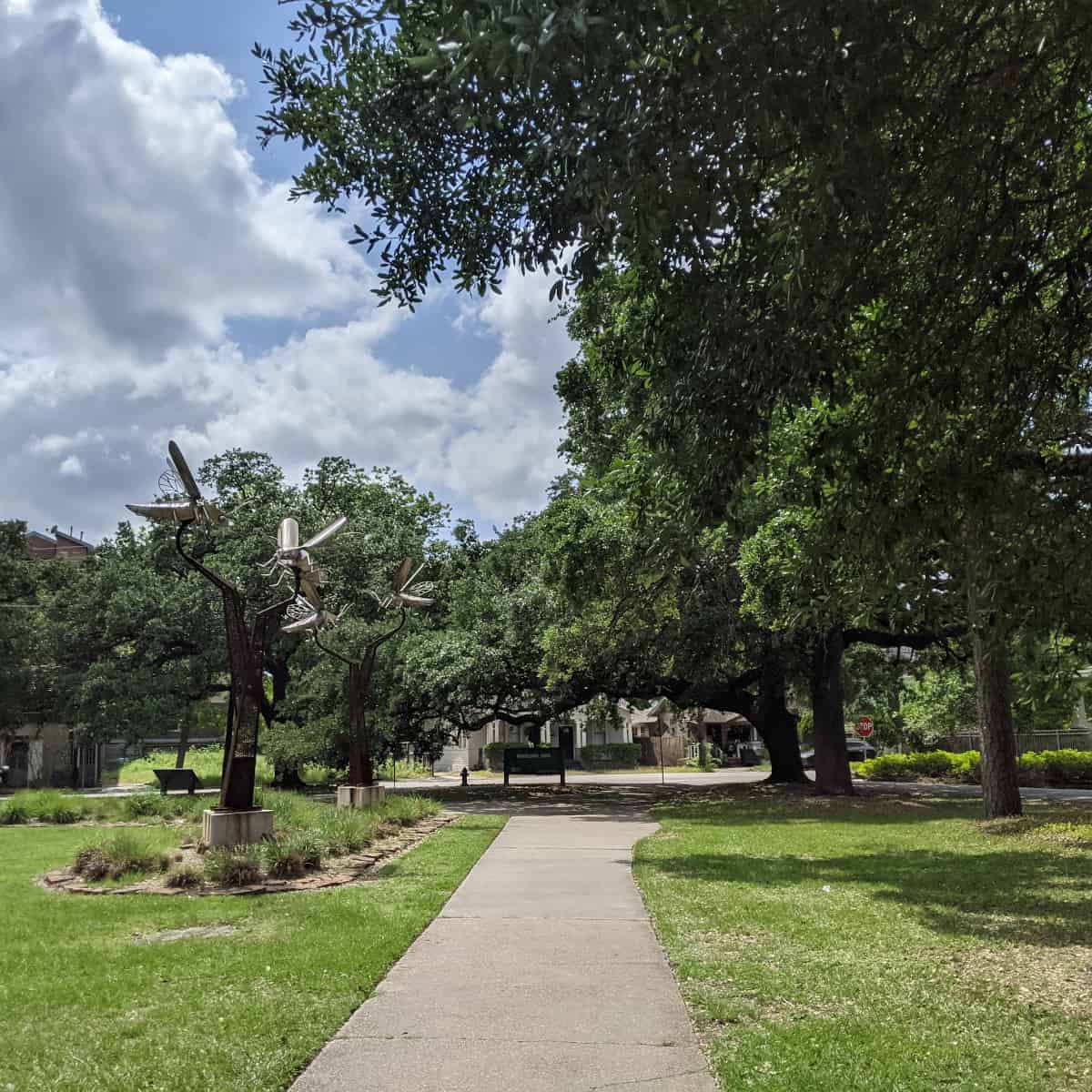 Houston's First Street Car Park Woodland Park! –