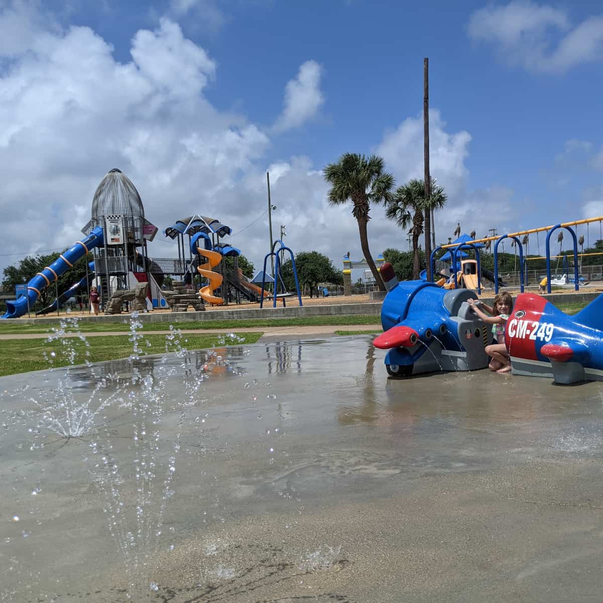 Splashpad and Space Shuttle at Flagship park