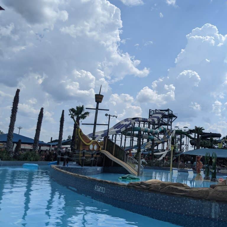 Splashway Waterpark & Campgrounds