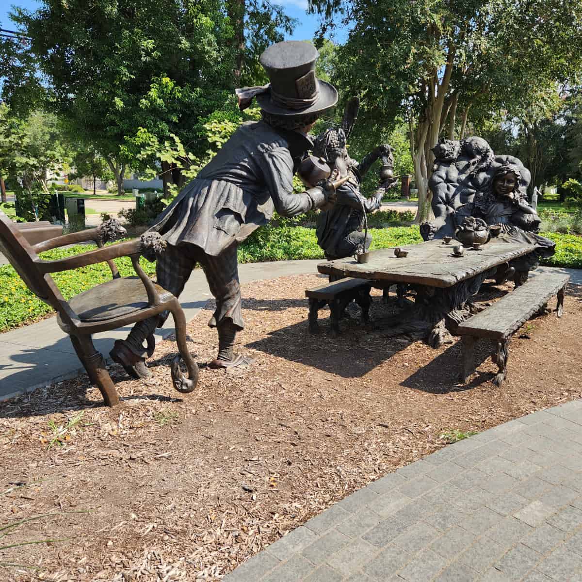 Evelyn's Park Alice in Wonderland sculpture