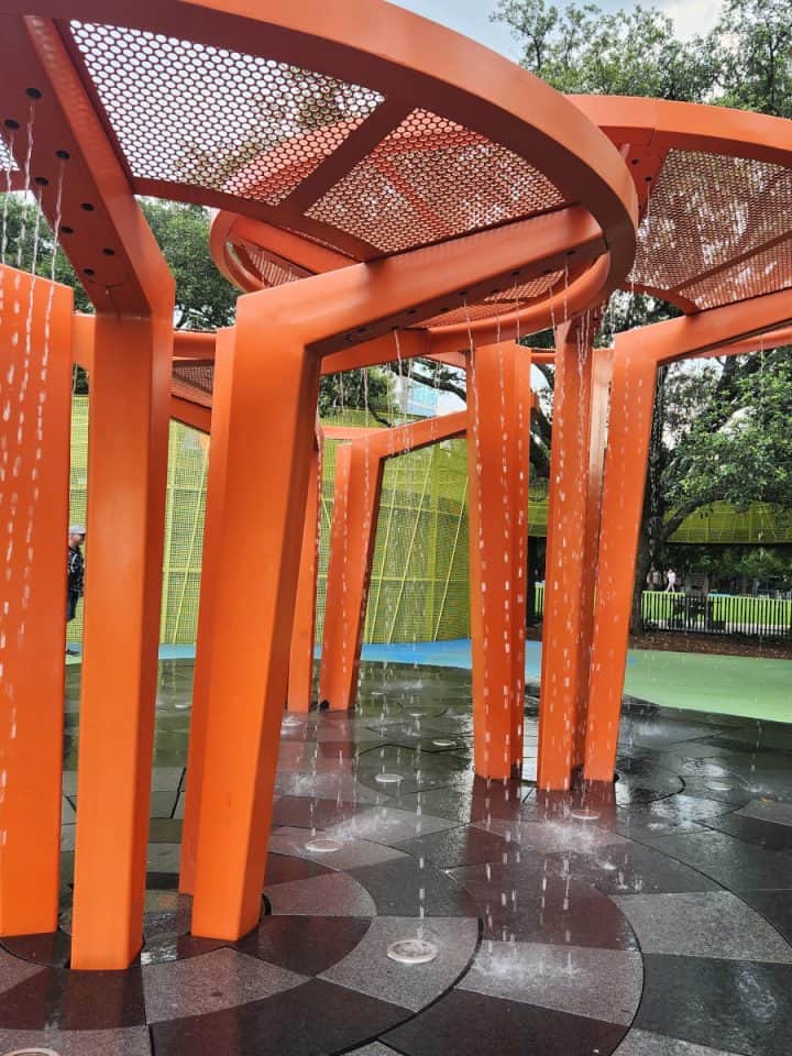 Levy Park Spashpad Water