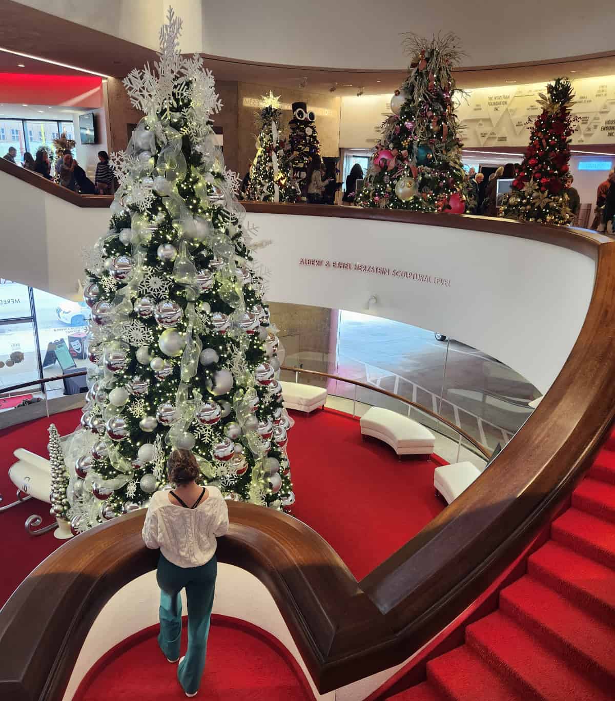 Main Christmas Tree at Alley Theatre