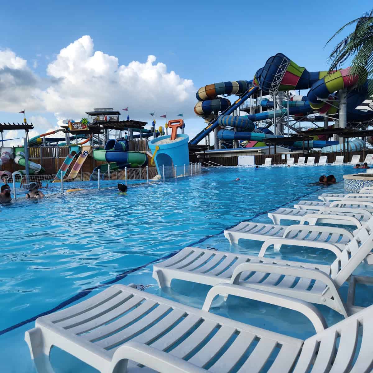 Splashway Waterpark Lagoon Pool