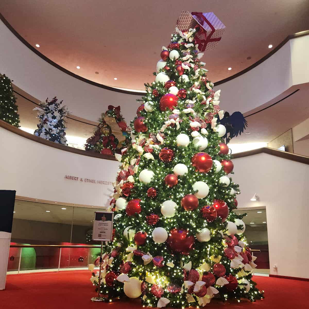 Alley Theatre Christmas Tree 2025