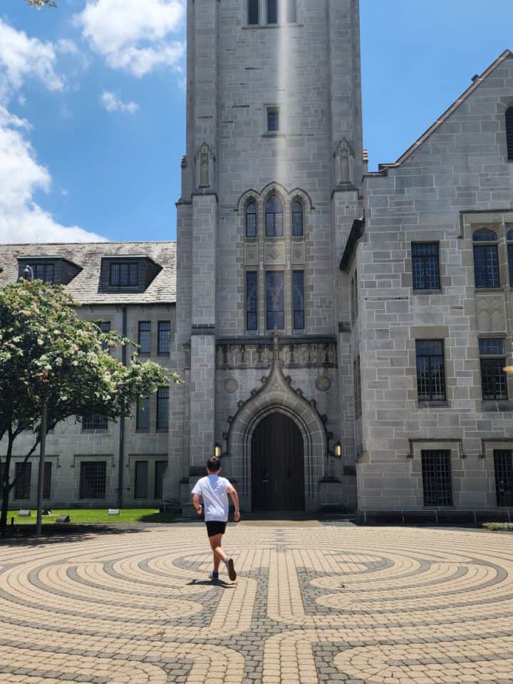 Houston Museum District Saint Pauls Labyrinth